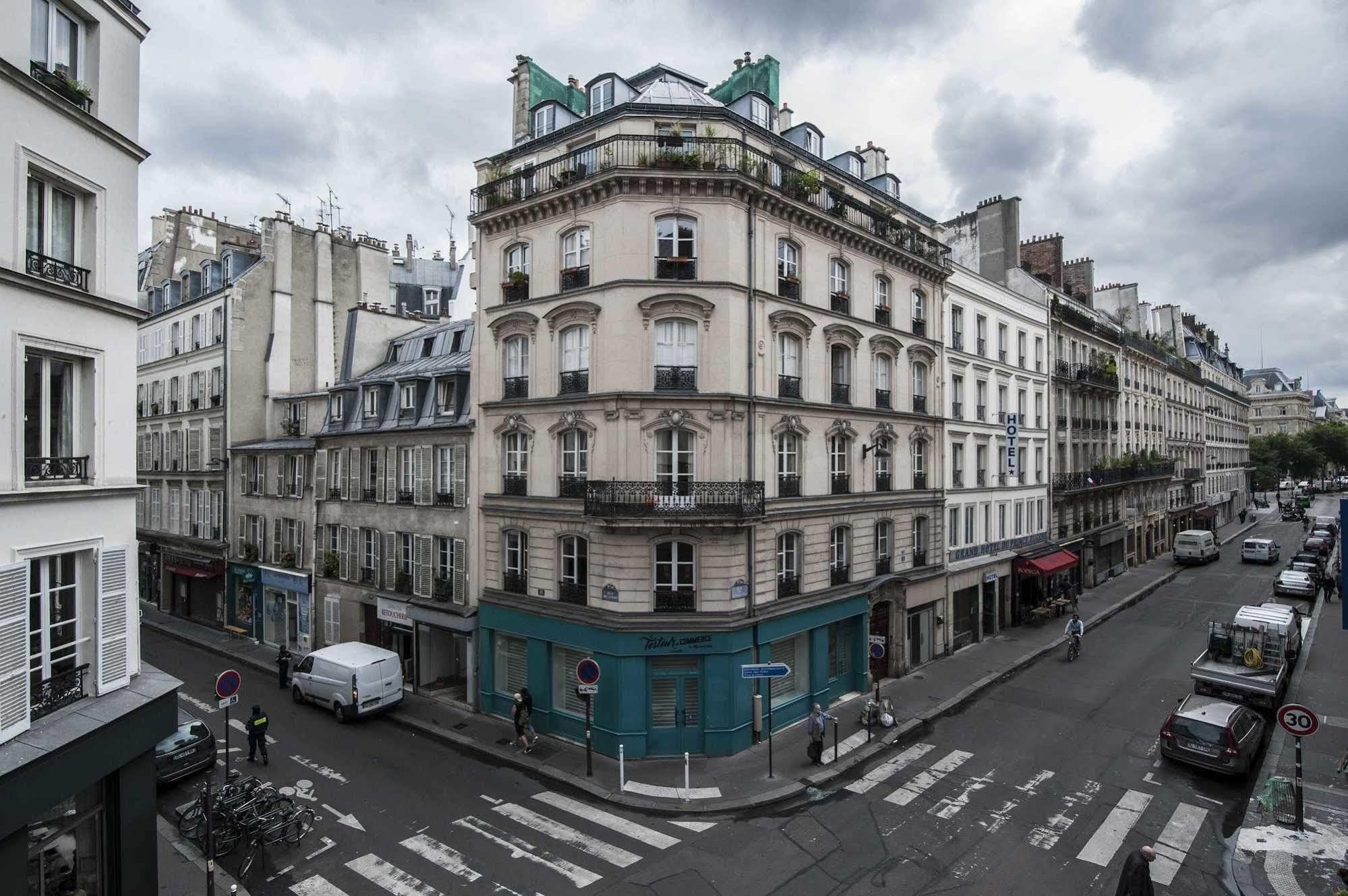 Hotel Des 3 Nations Paris Exterior photo